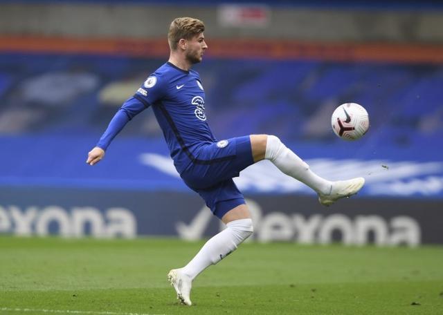 雷迪克：进攻端，我们的组织和执行力比去年有了显著的提升