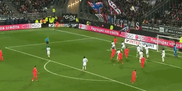 集体低迷！开拓者上半场13次失误&禁区得分14-36落后