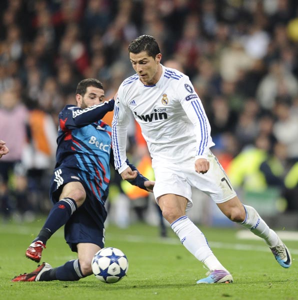 延续状态！基昂特·乔治三分7中4轰29分10助