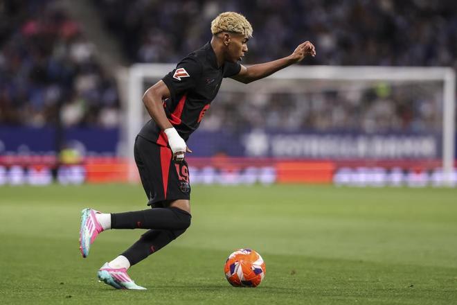 足球五大联赛最具效率前锋榜公布，黑马登顶