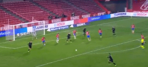 记者：多特为法比奥-席尔瓦提供了为期五年的合同